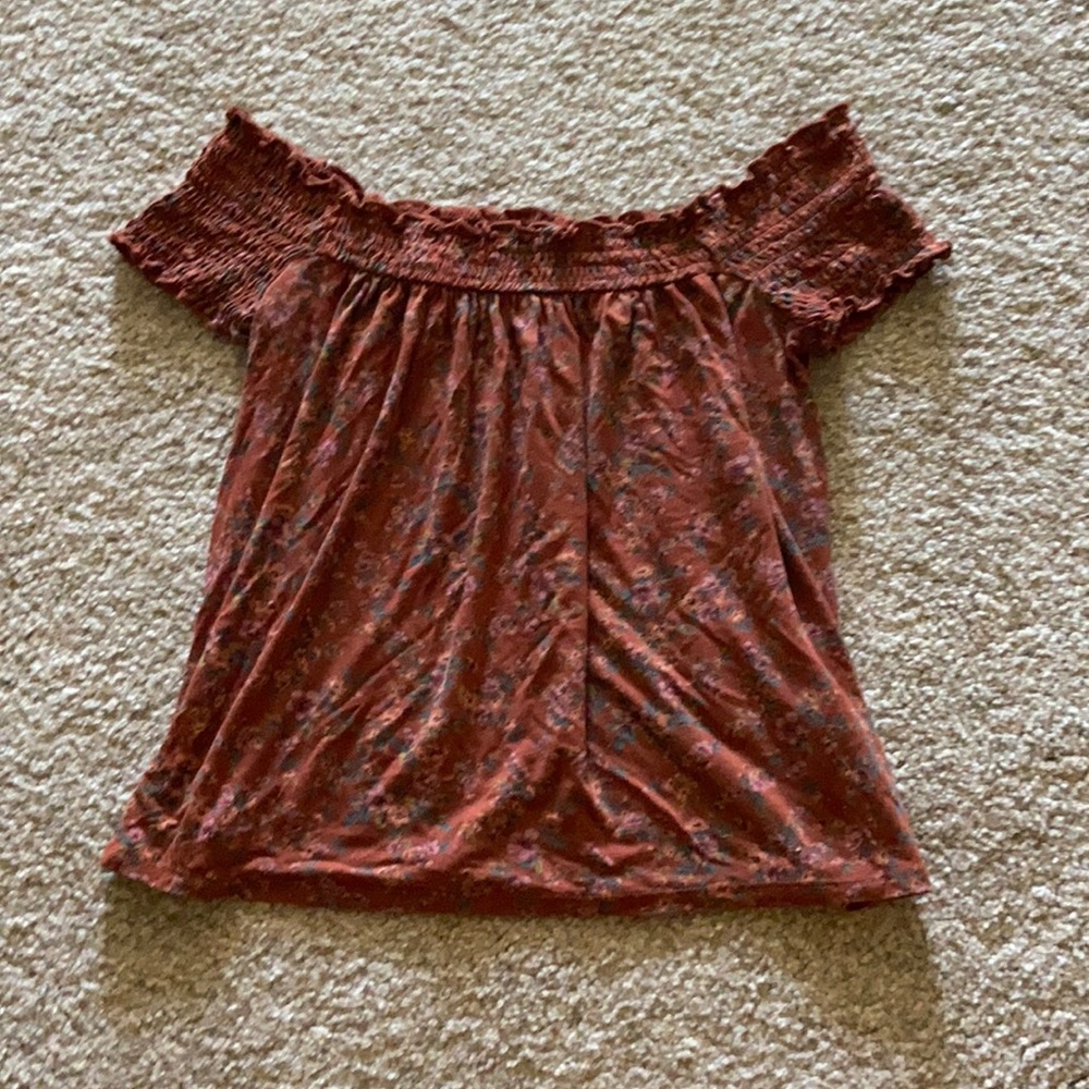cute off the shoulder cropped shirt